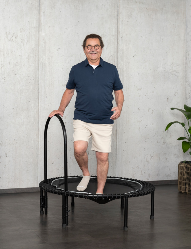 Diagnosed with hip arthritis - pain-free with trampolin excercises